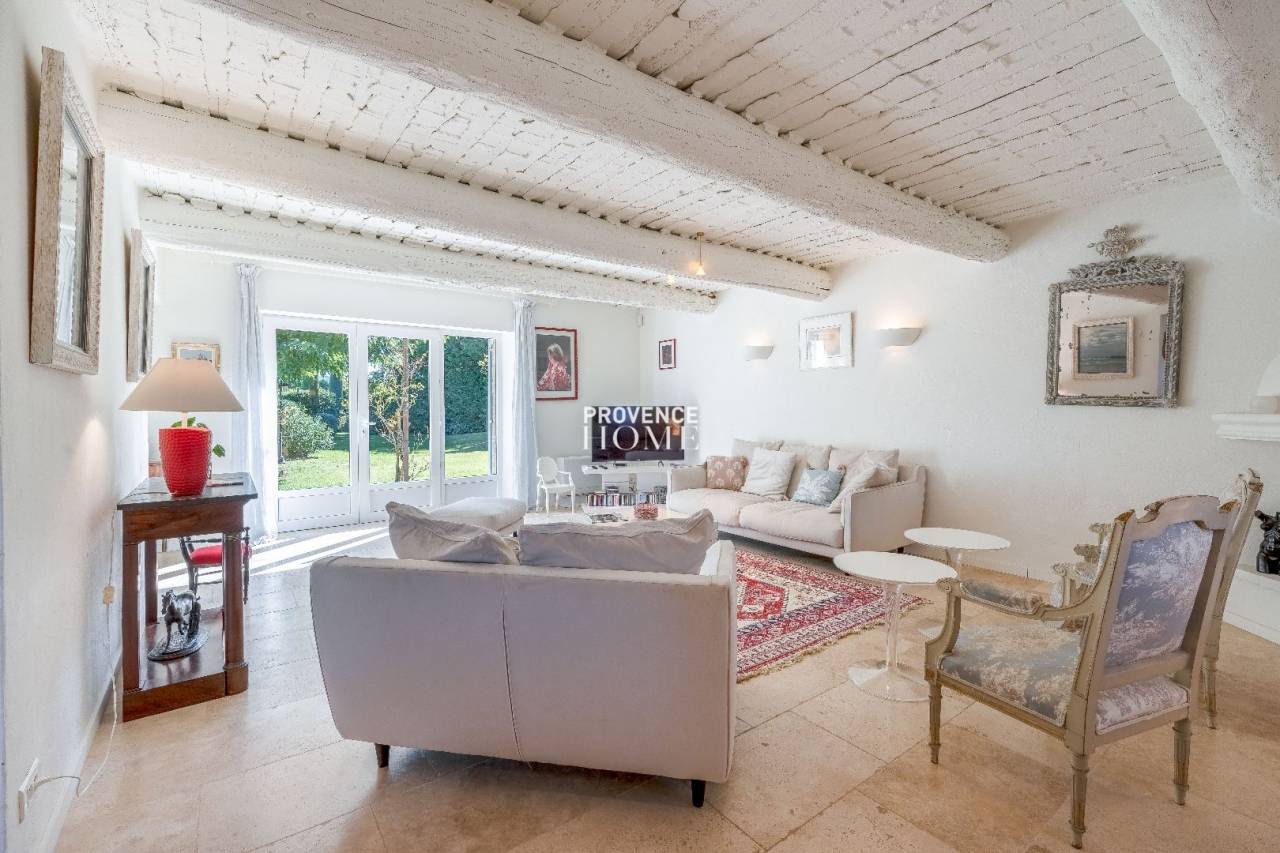 Equestrian property  Vaucluse