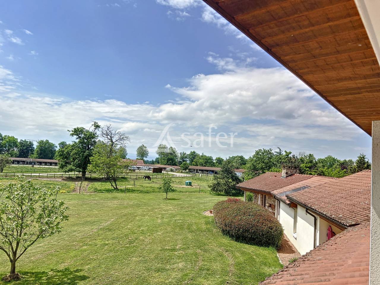 Other country property  Loire