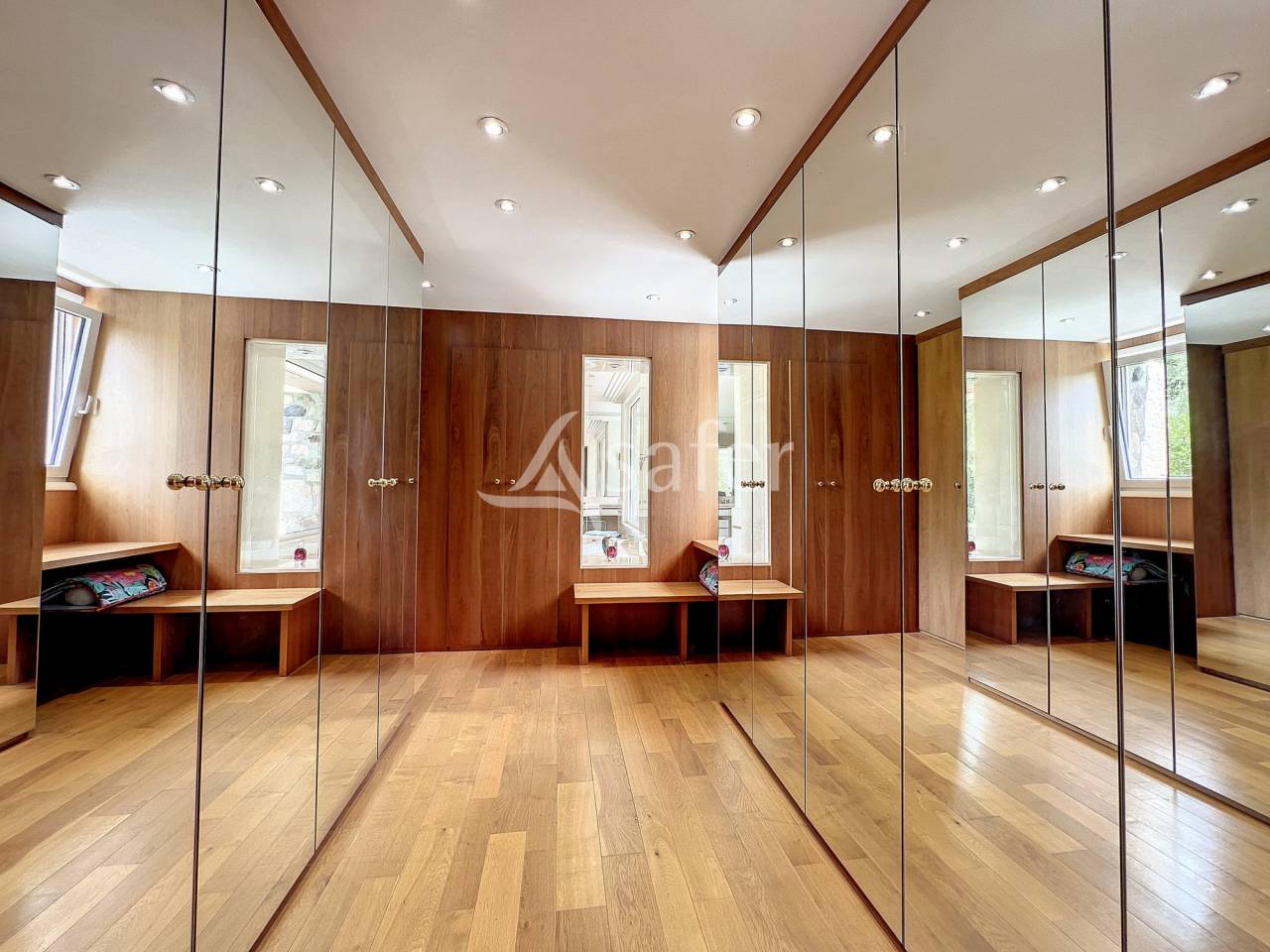 Other country property  Loire