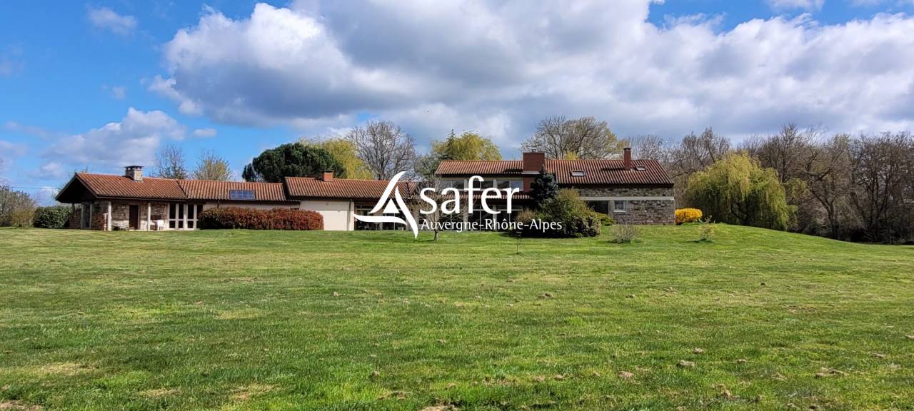 Other country property  Loire