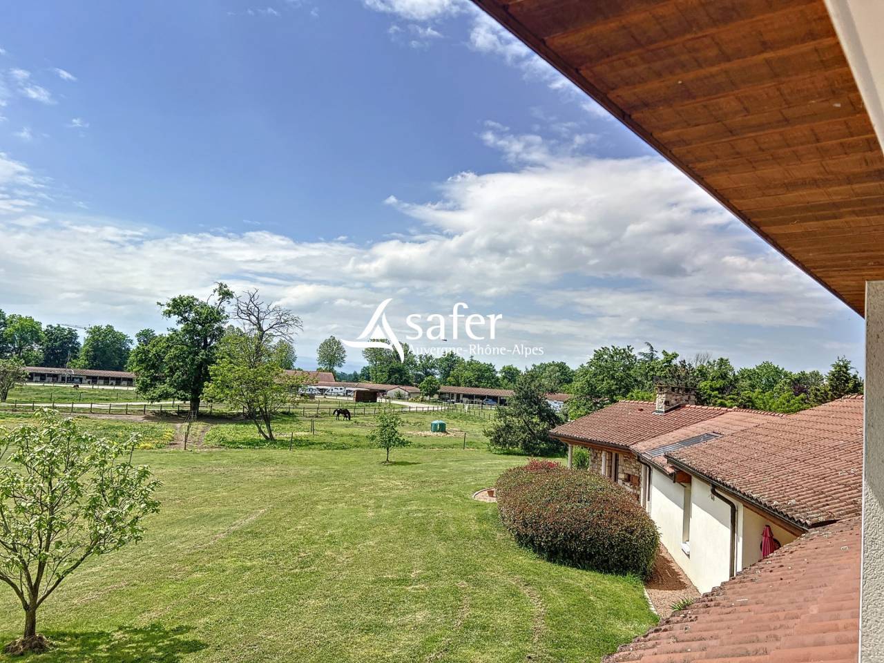 Other country property  Loire