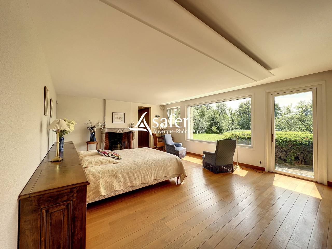 Other country property  Loire