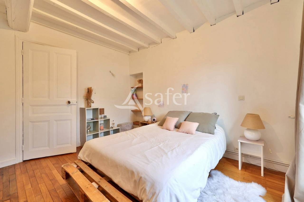 Equestrian property  Ain