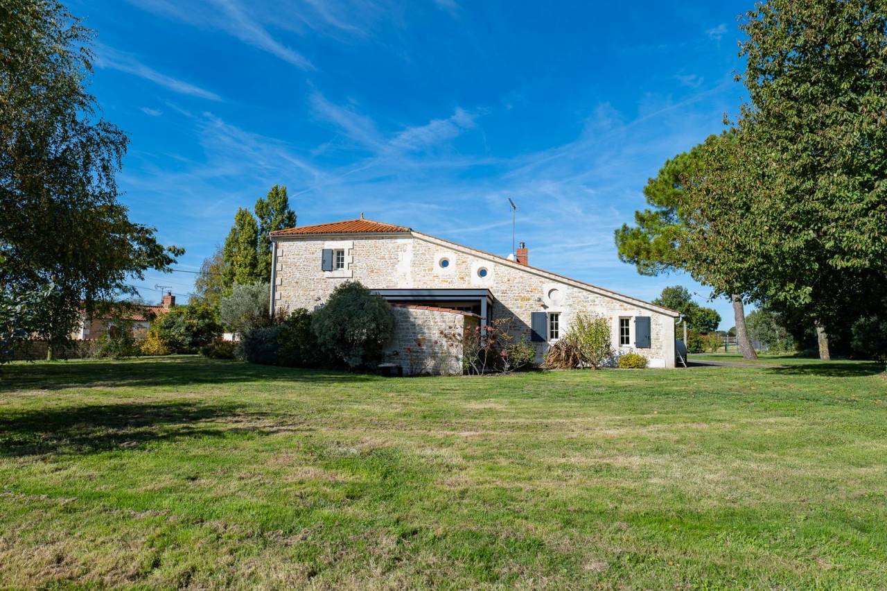 Equestrian property  Vendée