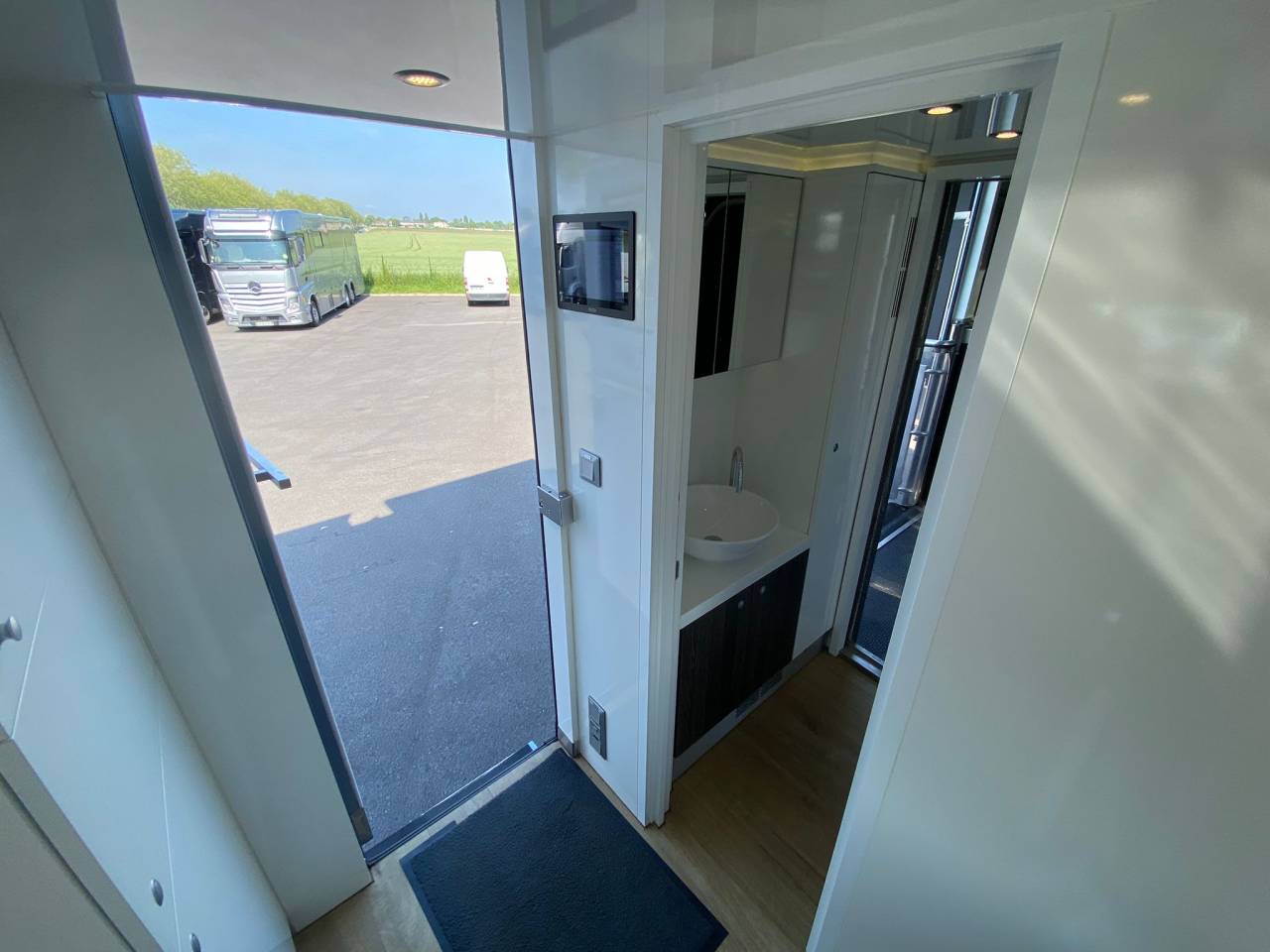 Horsebox NON-HGV Scania P 410 2017 Used