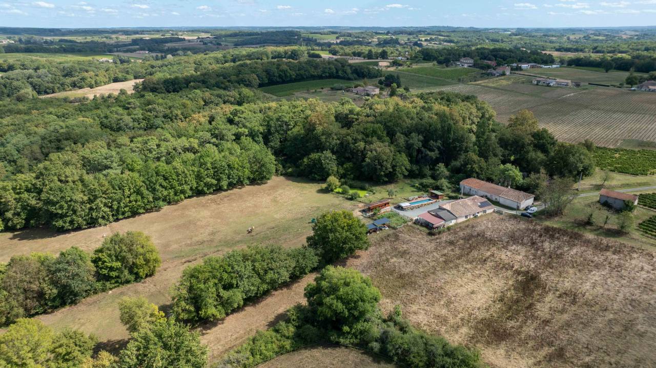 Equestrian property  Gironde