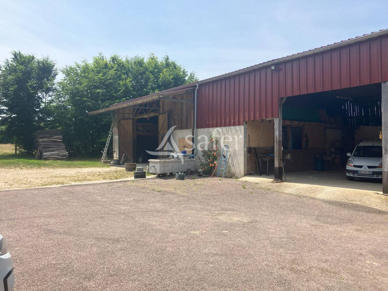 Other country property  Yonne