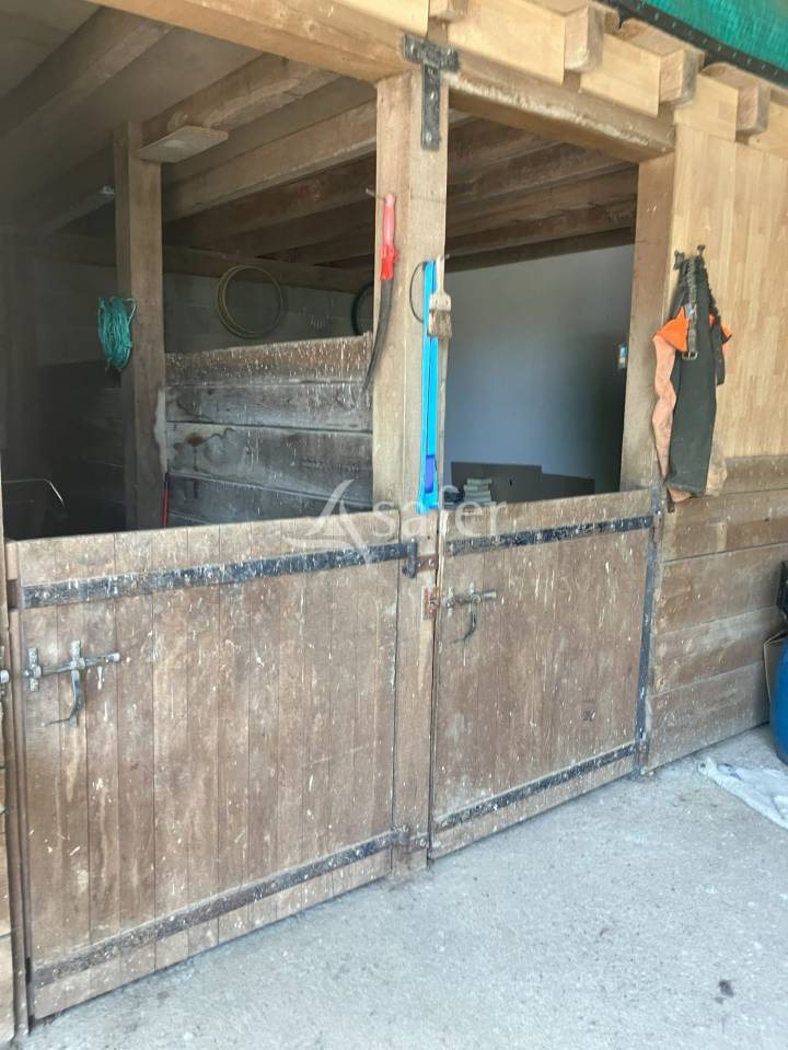 Other country property  Yonne