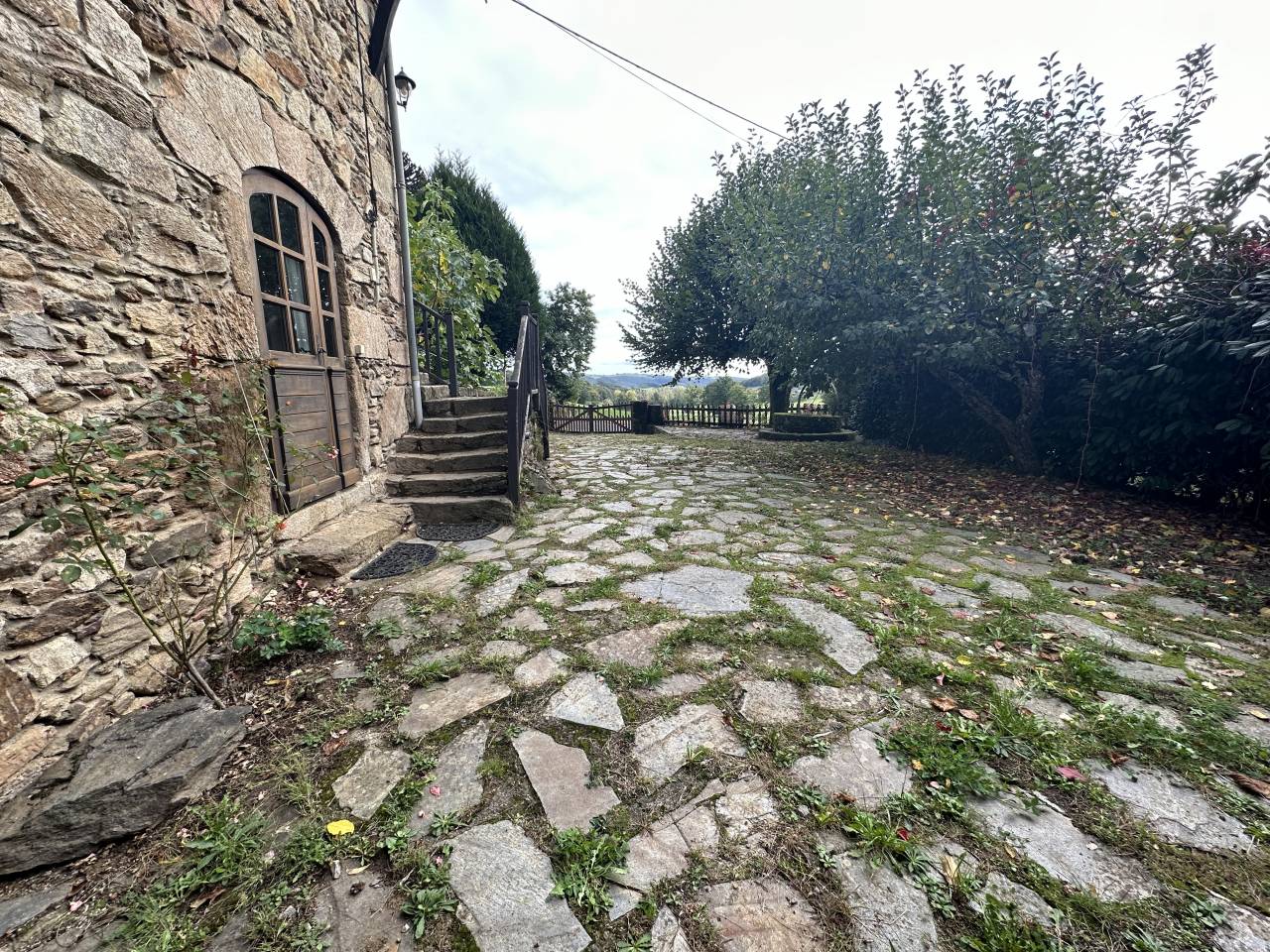 Luxurious equestrian property  Cantal