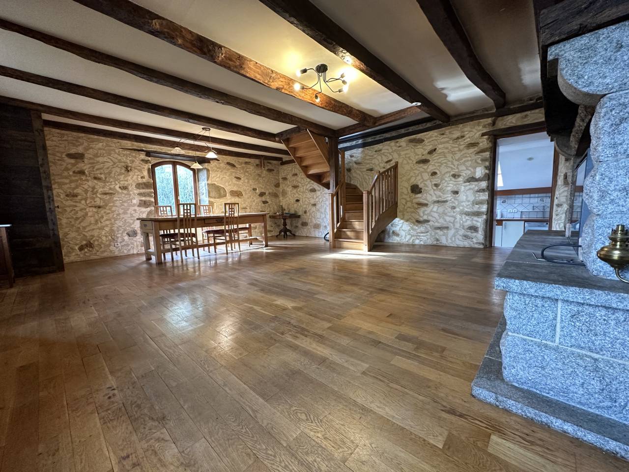 Luxurious equestrian property  Cantal