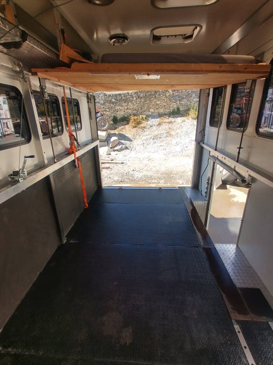 Horsebox NON-HGV Scania L144 6x2 2003 Used