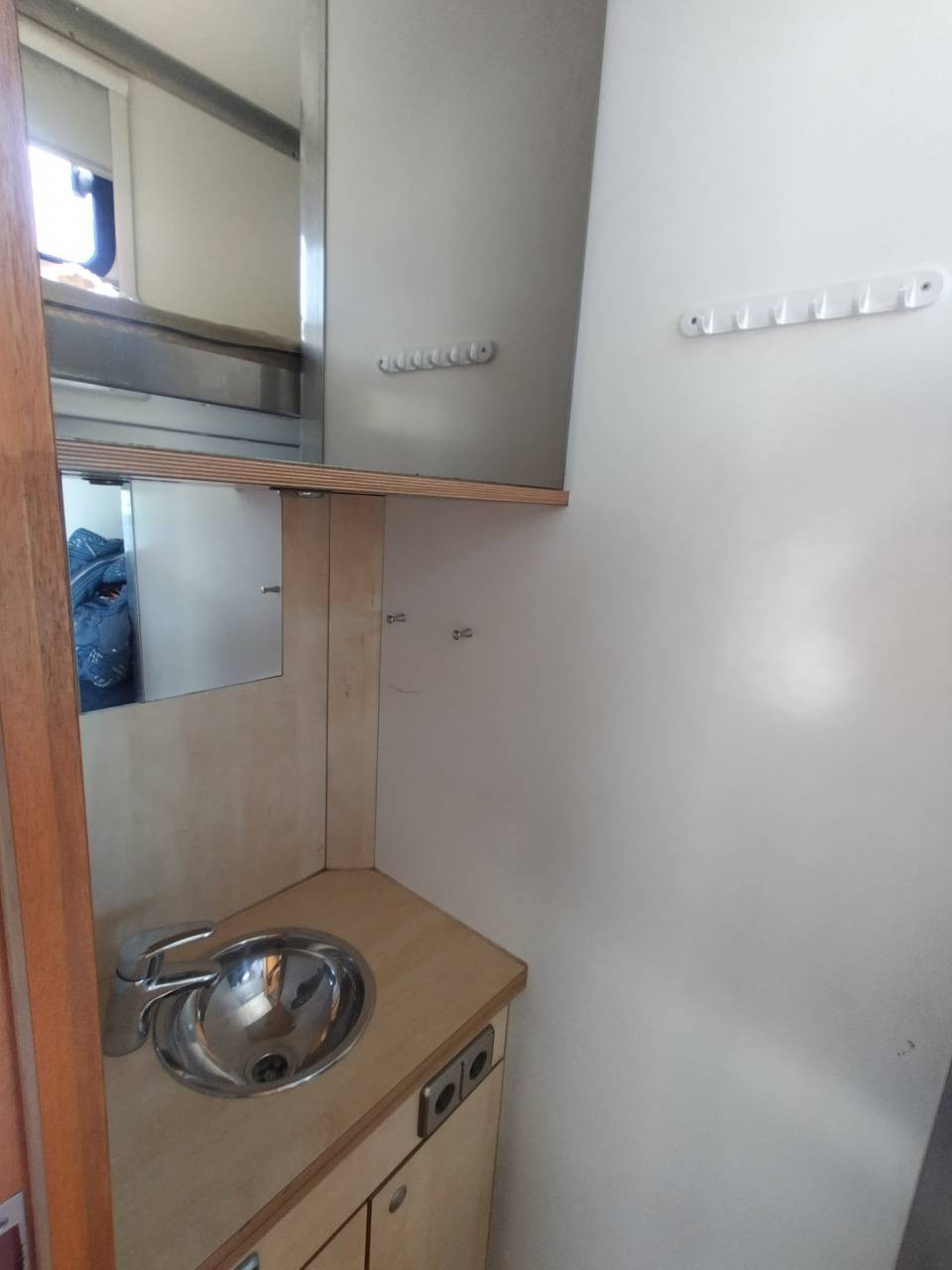 Horsebox NON-HGV Scania L144 6x2 2003 Used