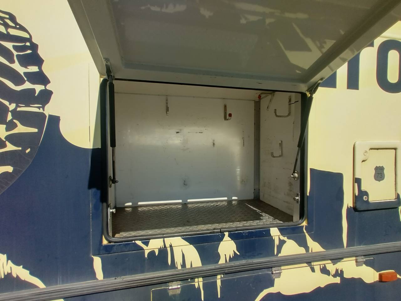 Horsebox NON-HGV Scania L144 6x2 2003 Used