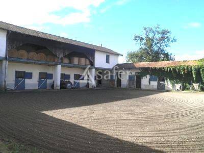 Equestrian property  Loire