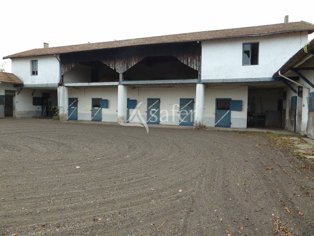 Equestrian property  Loire