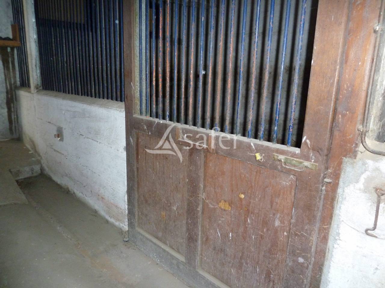 Equestrian property  Loire