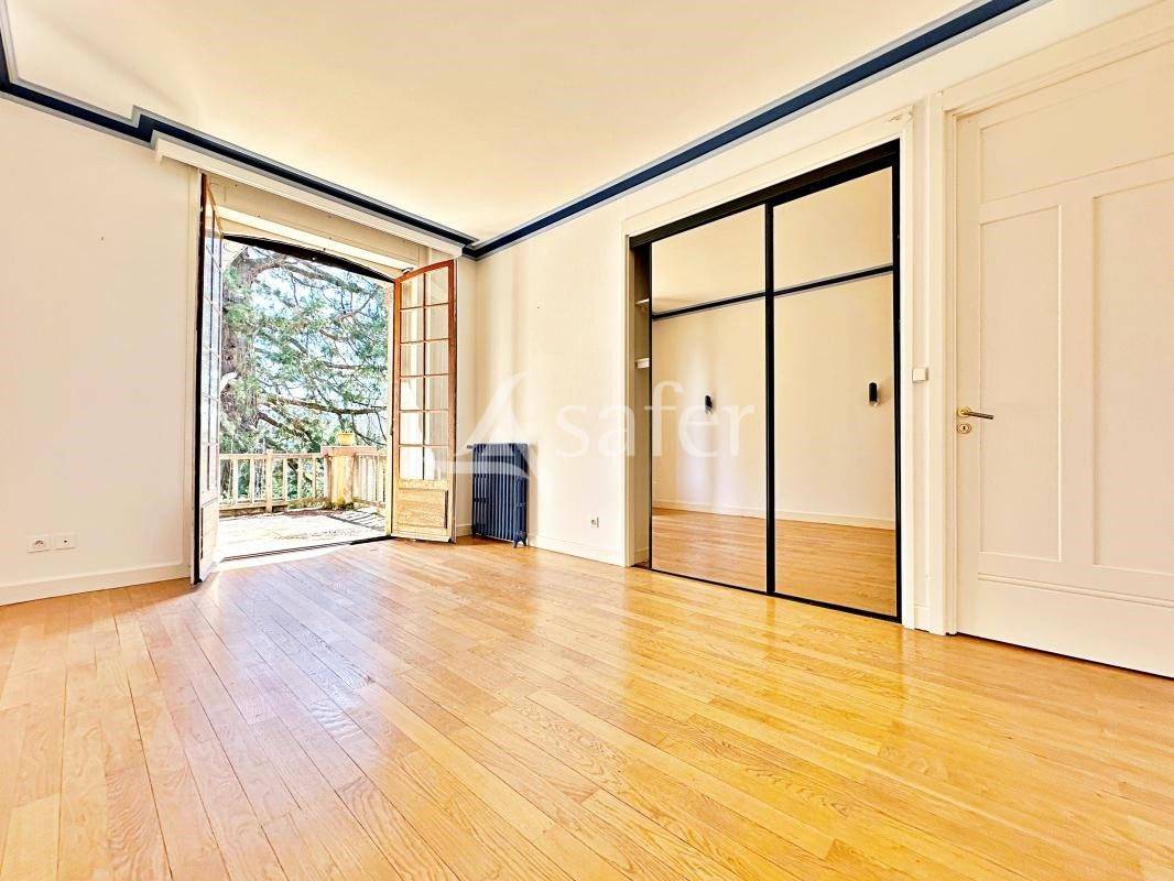 Other country property  Rhône