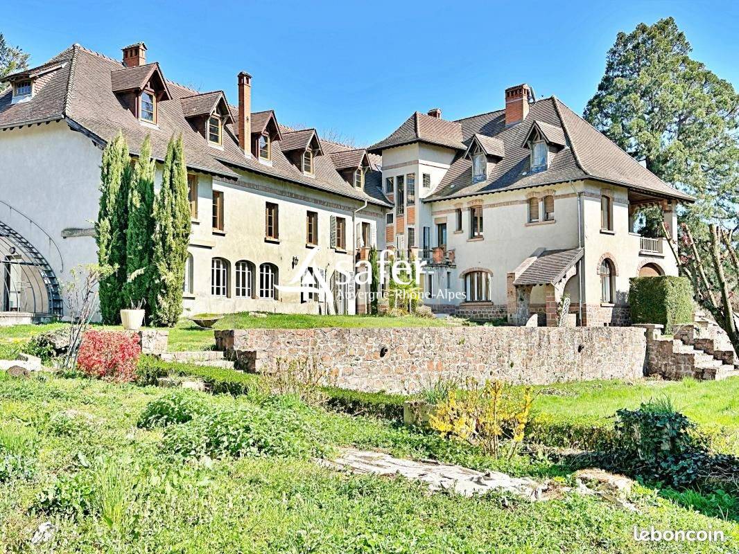 Other country property  Rh&ocirc;ne