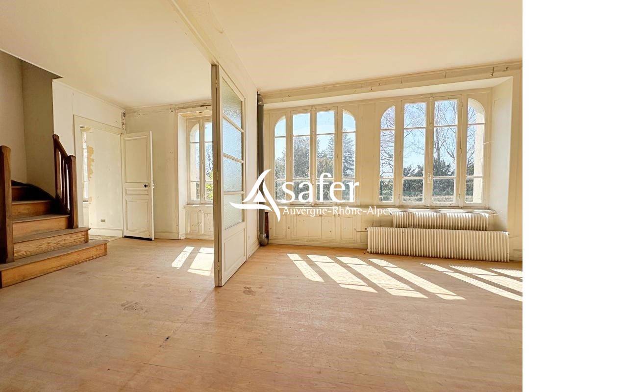 Other country property  Rh&ocirc;ne