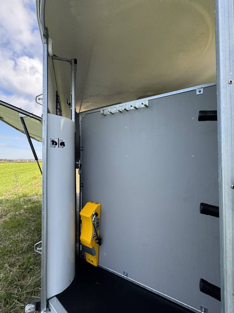 Horse trailer Fautras Oblic +3 victorius 3 Stalls 2024 Used