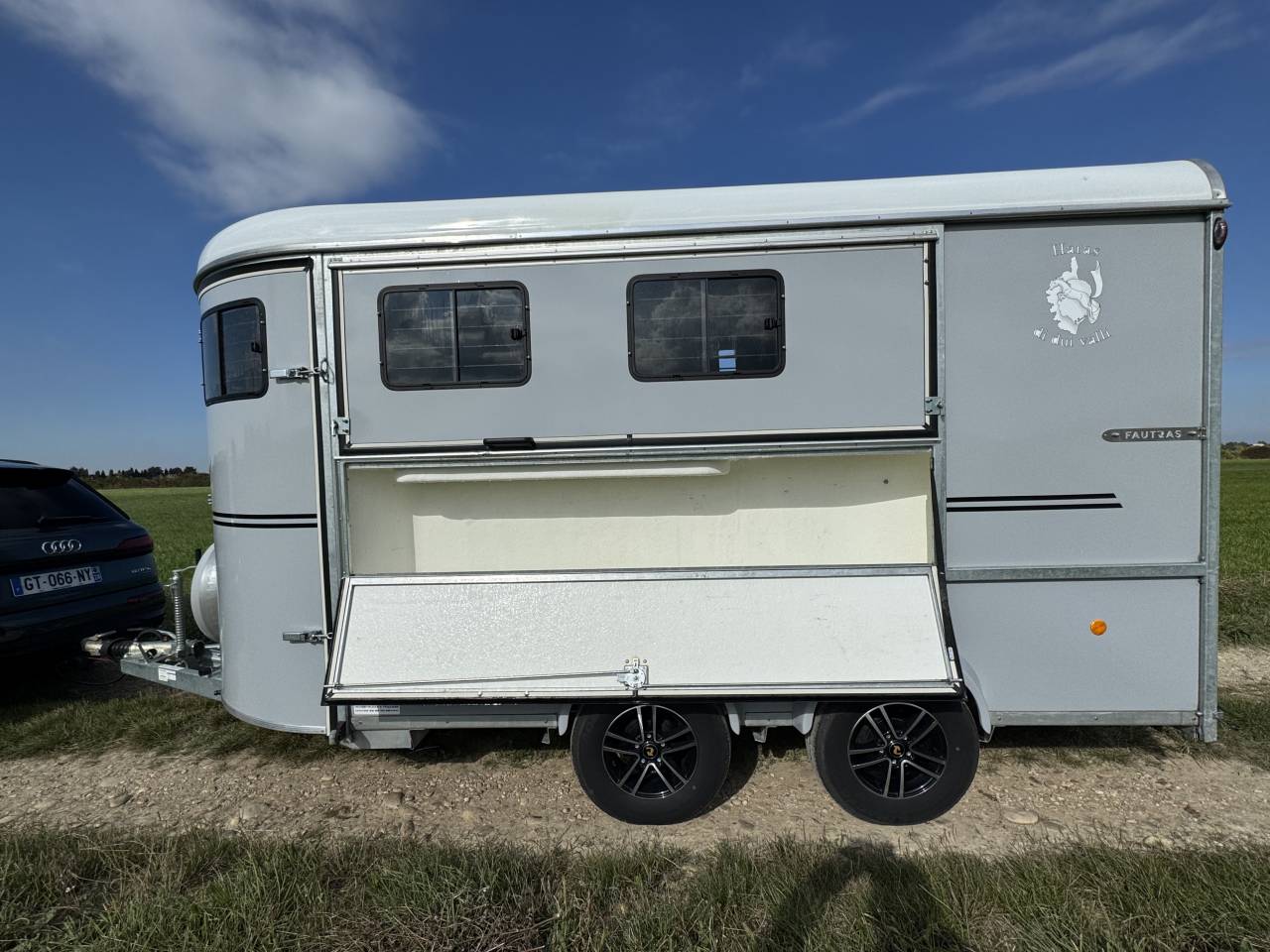 Horse trailer Fautras Oblic +3 victorius 3 Stalls 2024 Used