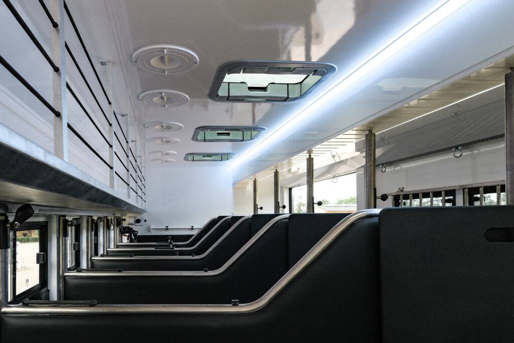 Horsebox NON-HGV Krismar Scania P420 2025 New