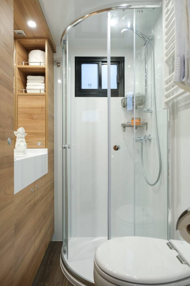 Horsebox NON-HGV Krismar Scania P420 2025 New