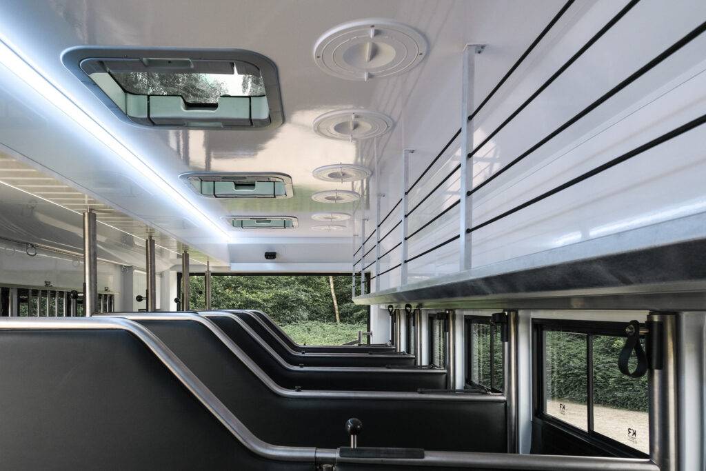 Horsebox NON-HGV Krismar Scania P420 2025 New