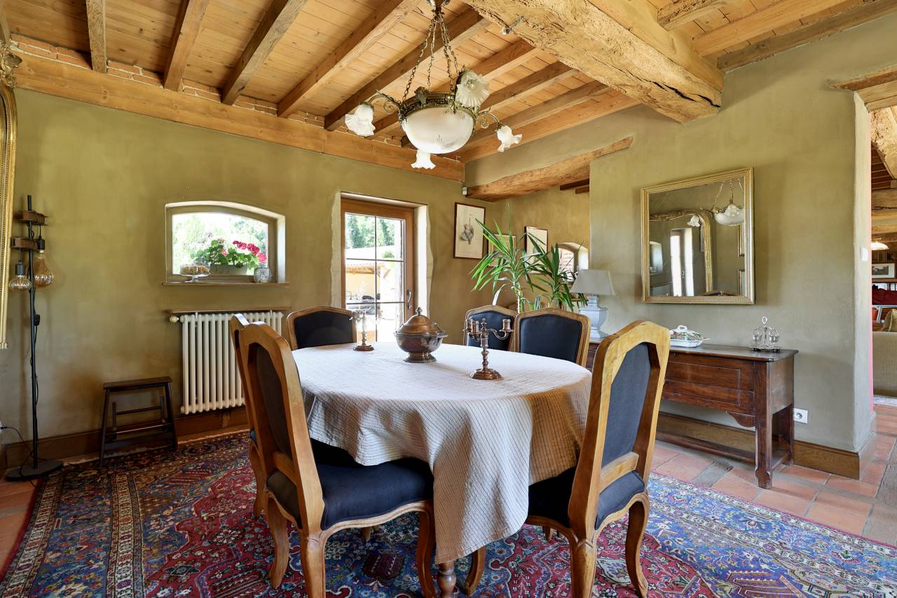 Luxurious equestrian property  Ain