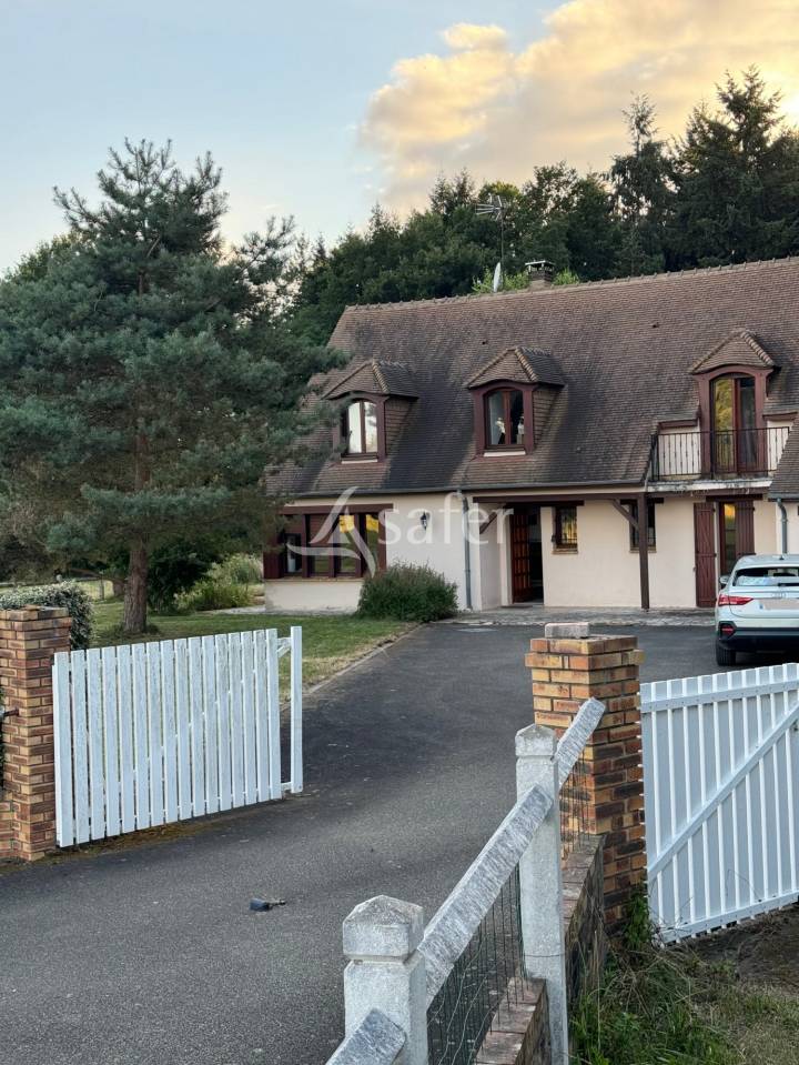 Equestrian property  Sarthe