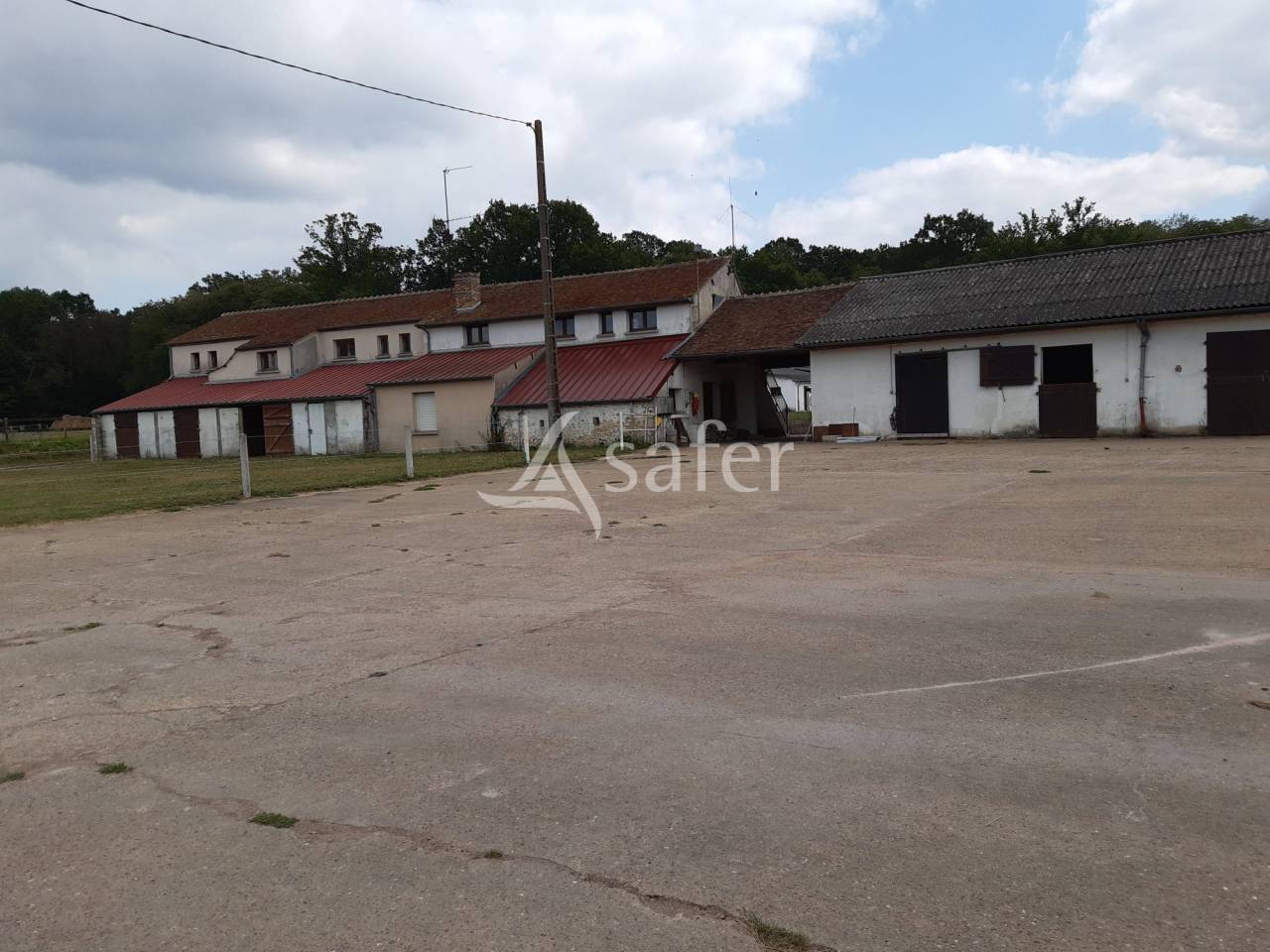 Equestrian property  Sarthe