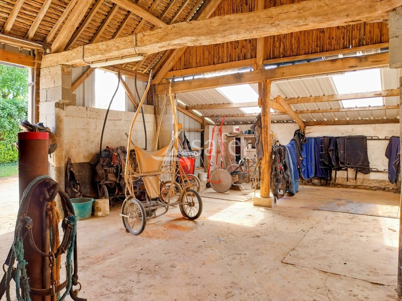 Equestrian property  Sarthe