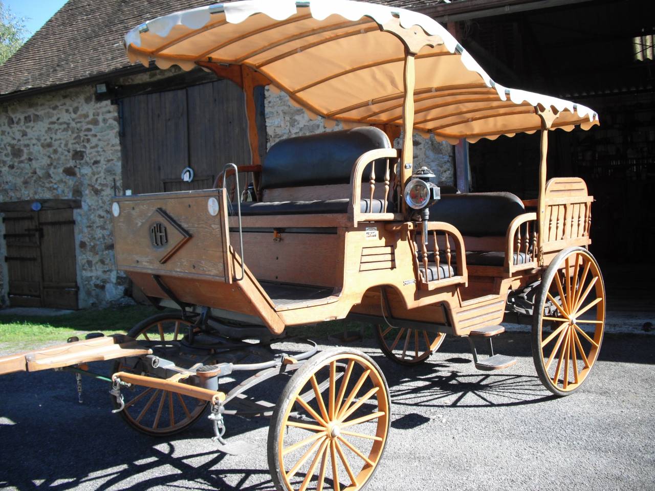 Carriage - Cal&egrave;che - Other brand - Fabrication artisanale unique 