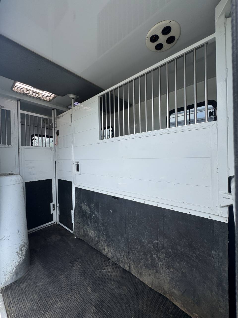 Horsebox HGV MTM Renault master  2006 Used