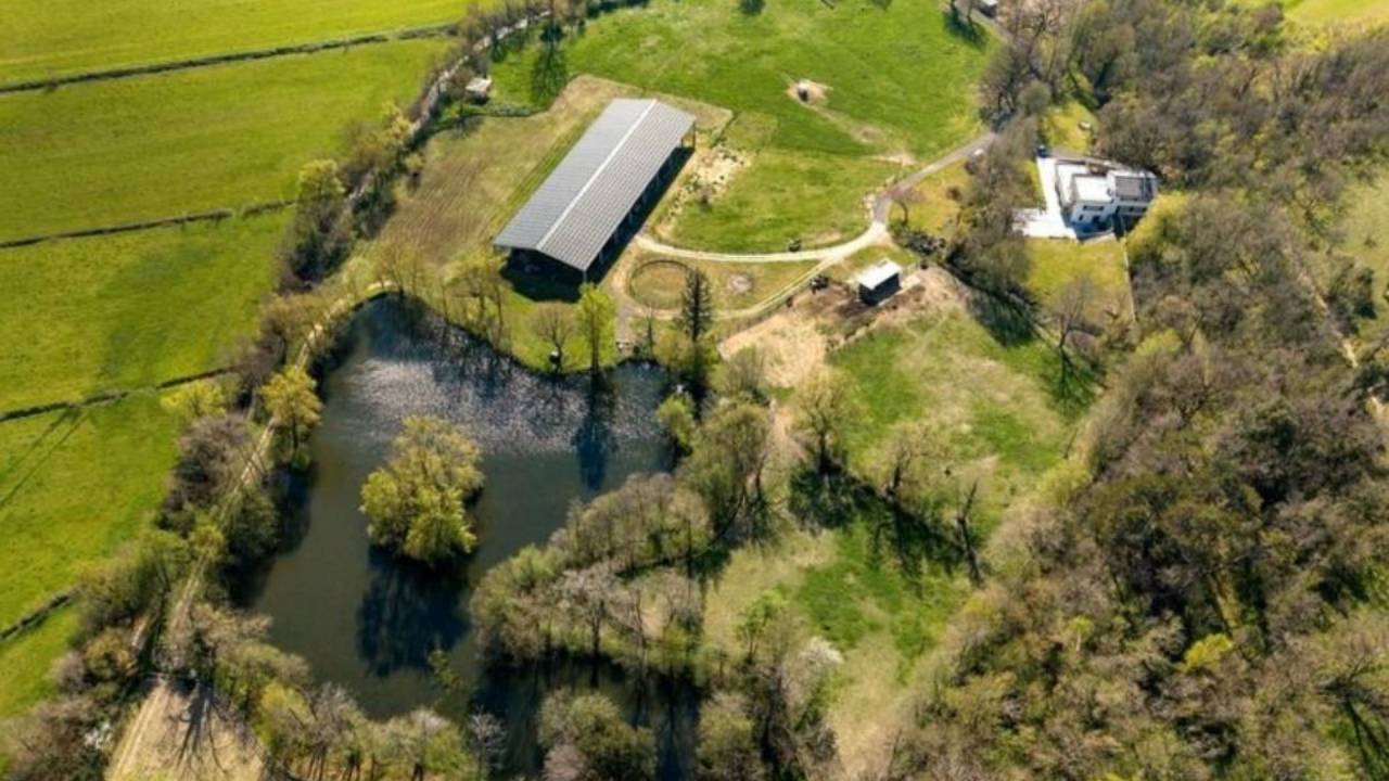 Luxurious equestrian property  Haute-Garonne