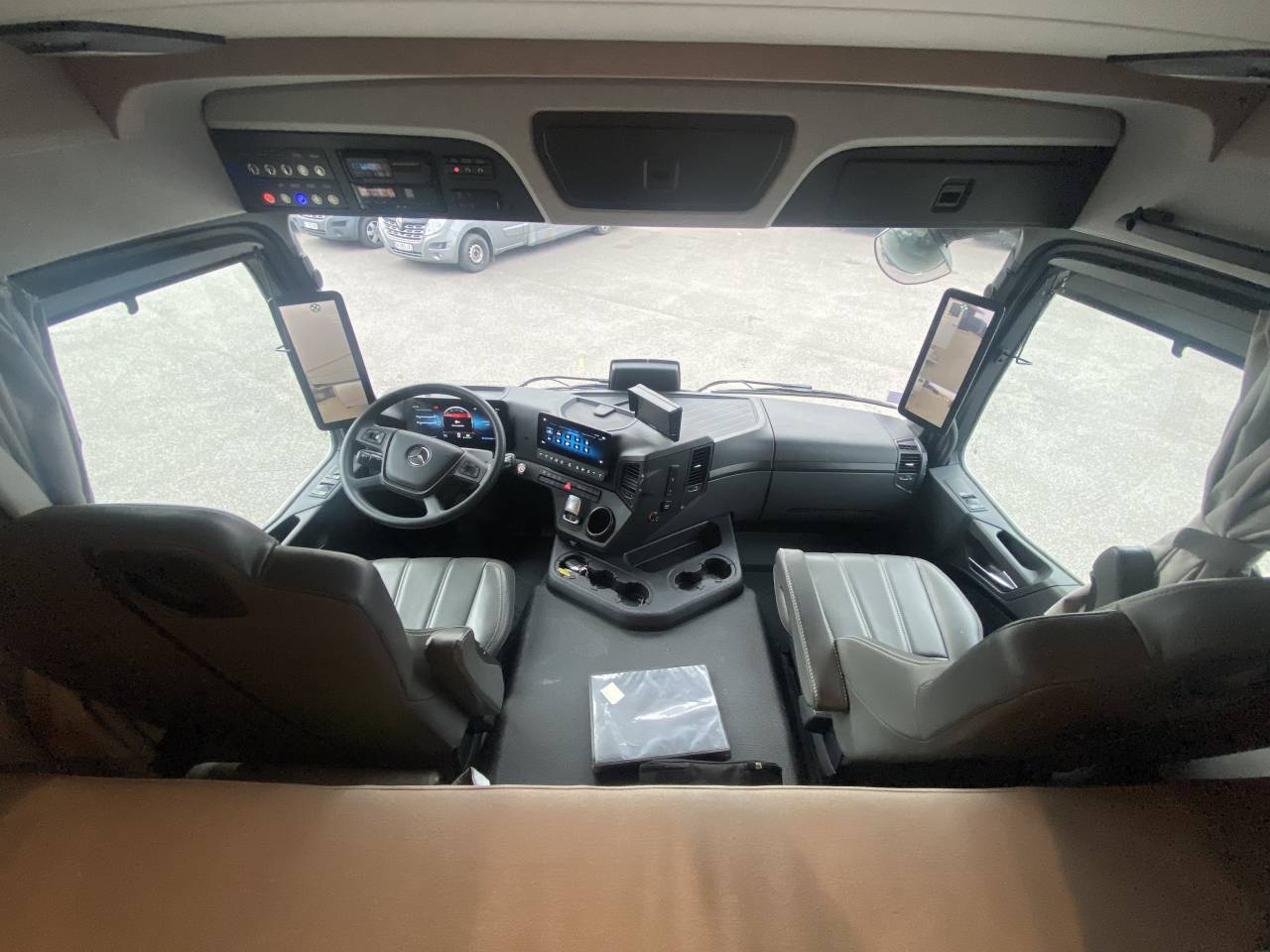 Horsebox NON-HGV AKX  2024 Used