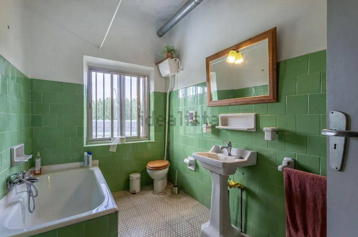 Land with House and Stables in Spain