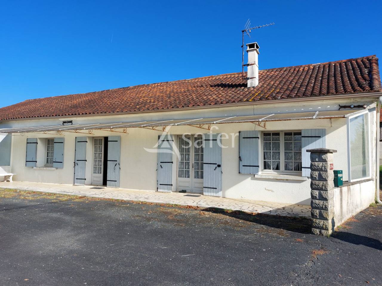 Equestrian property  Dordogne