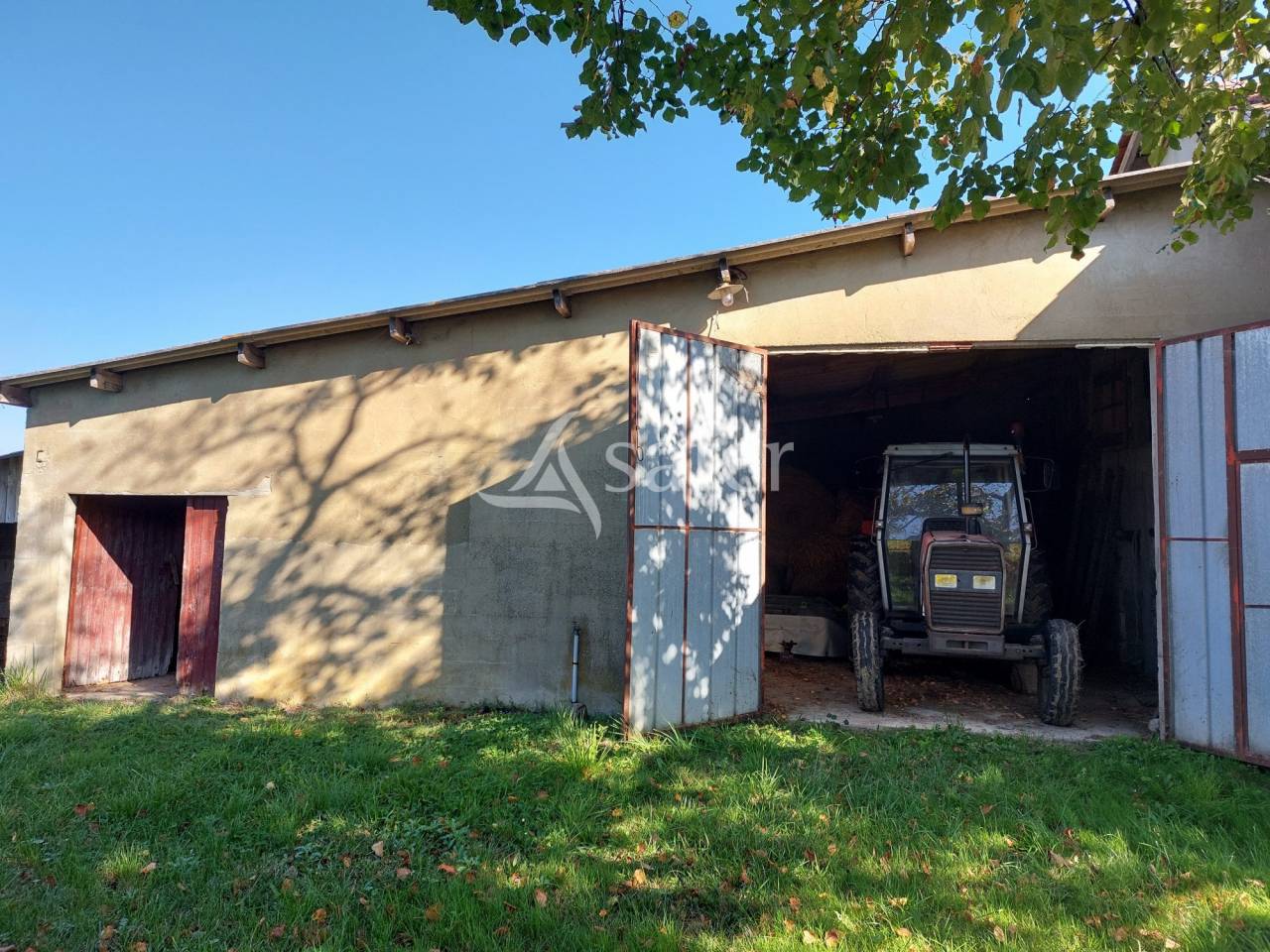 Equestrian property  Dordogne