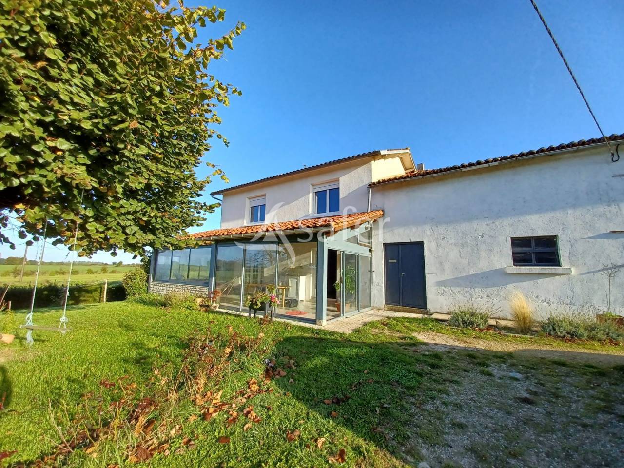 Other country property  Charente