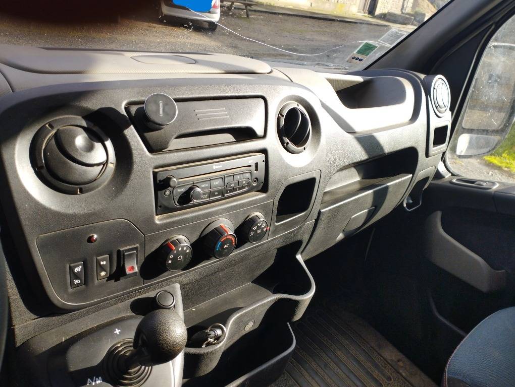 Horsebox HGV Renault MASTER 150 2014 Used