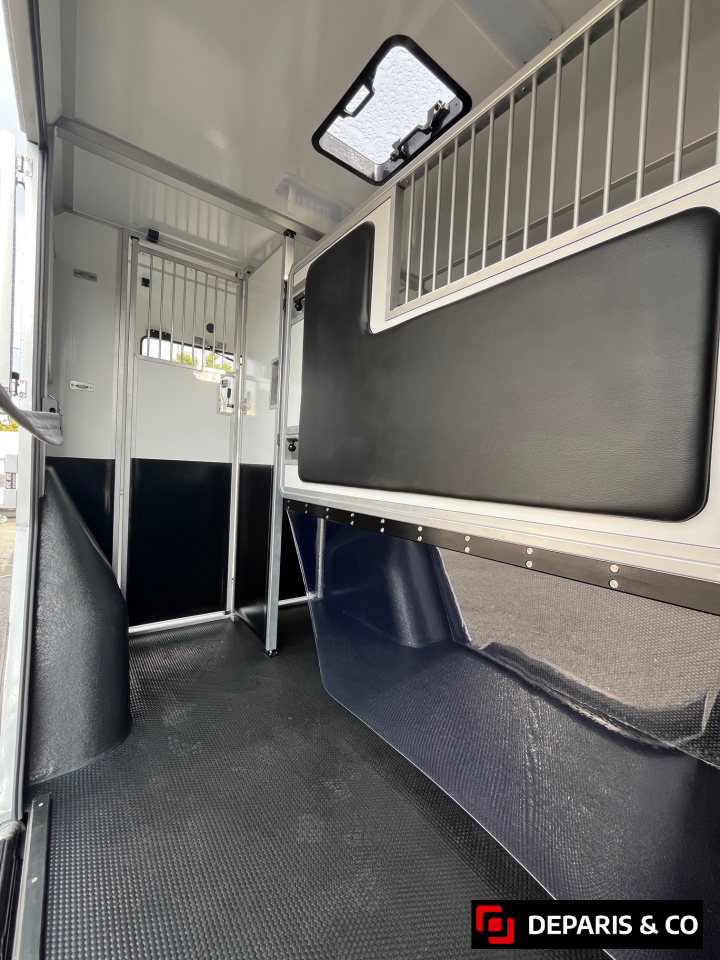 Horsebox HGV AKX  2025 New