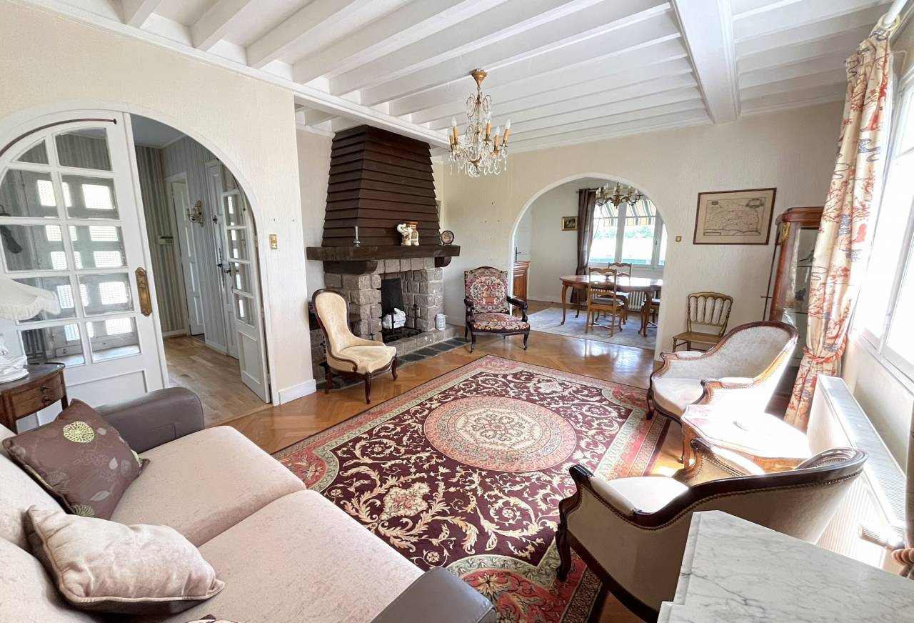 Luxurious equestrian property  Ain