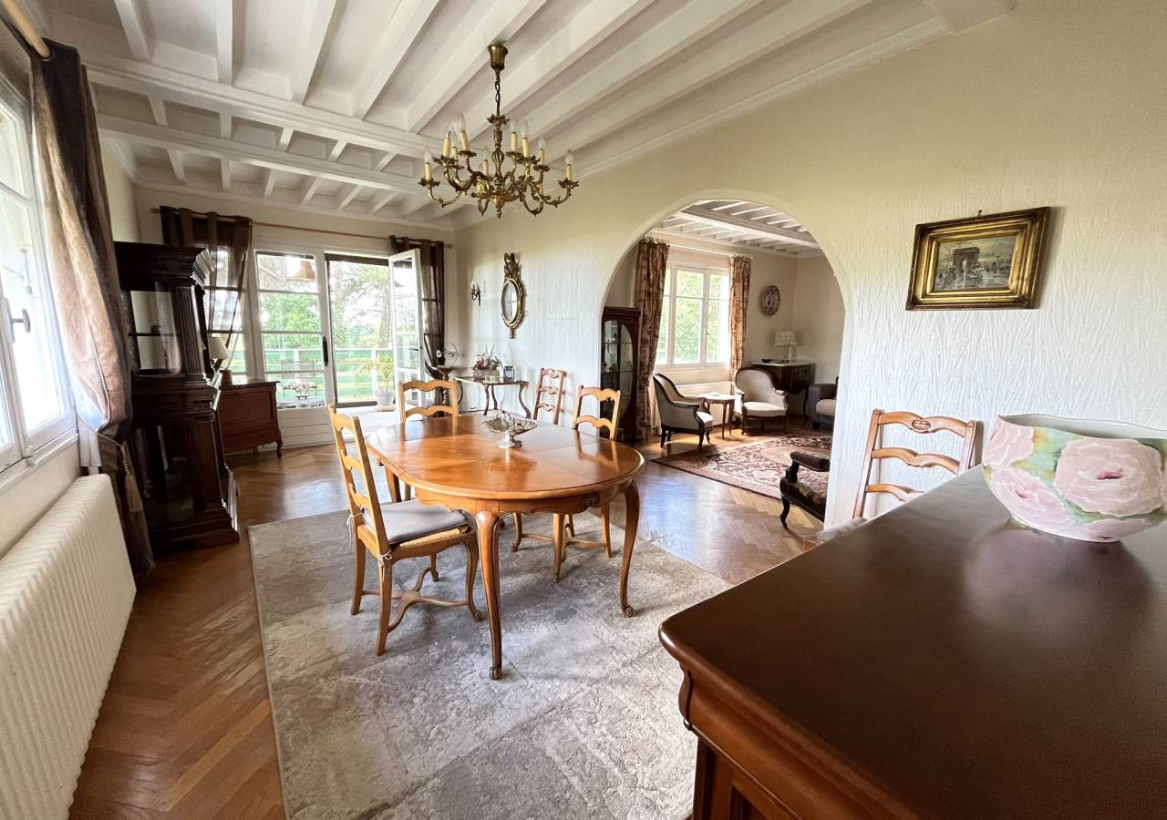 Luxurious equestrian property  Ain