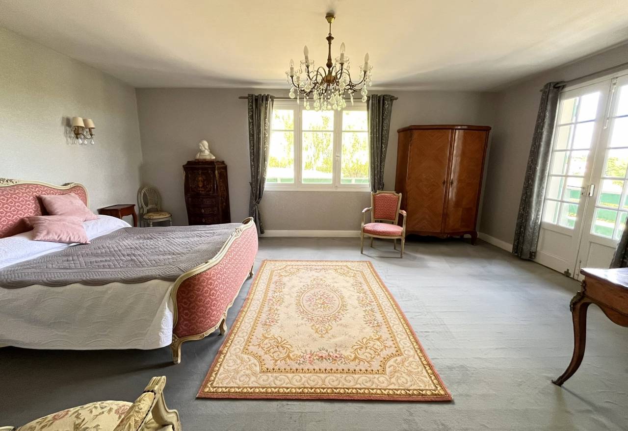 Luxurious equestrian property  Ain