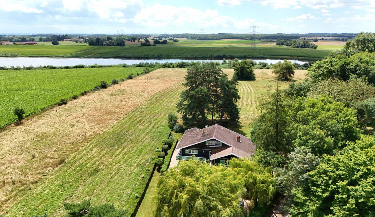 Luxurious equestrian property  Ain