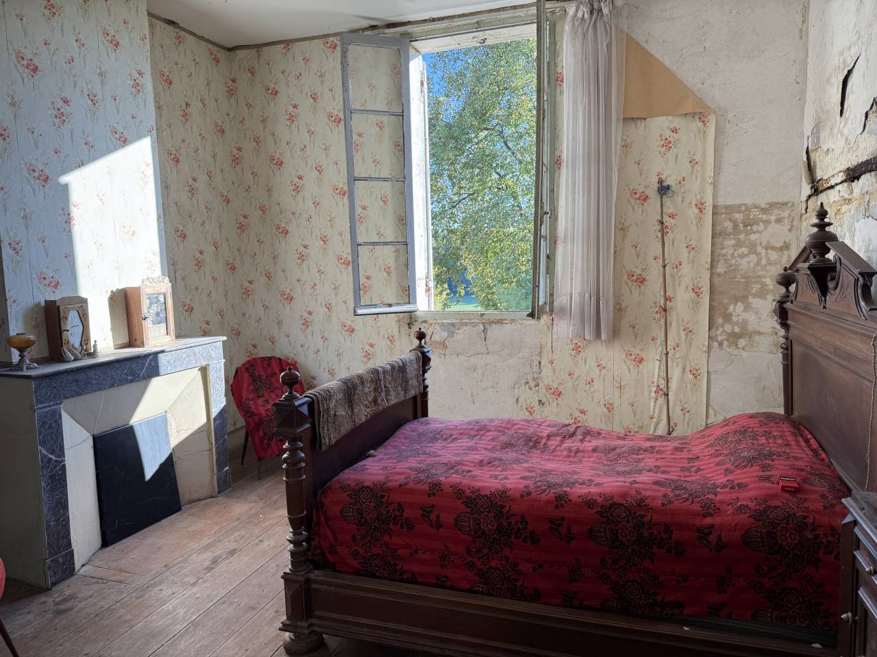 Other country property  Gironde