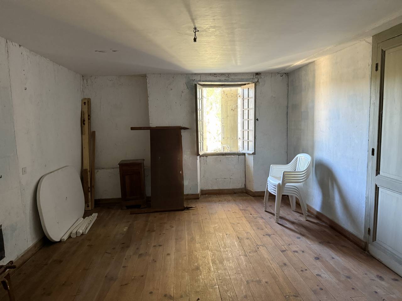 Other country property  Gironde