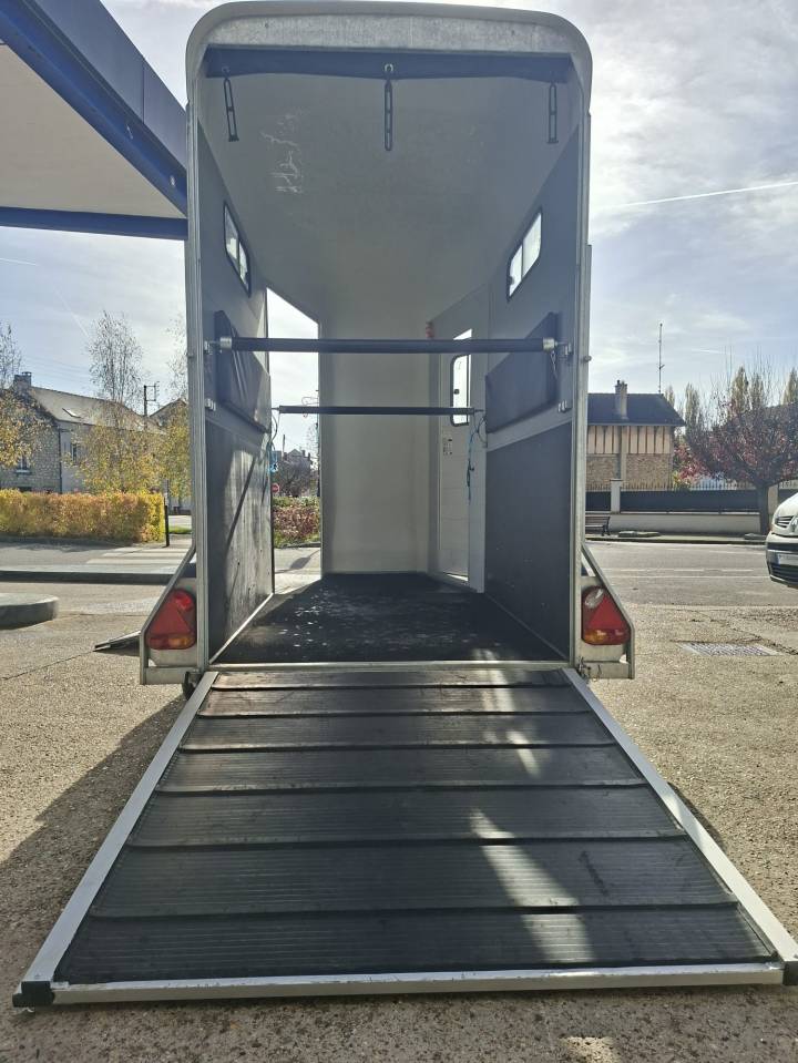 Horse trailer Cheval Liberte Touring One 1,5 Stalls 2024 Used
