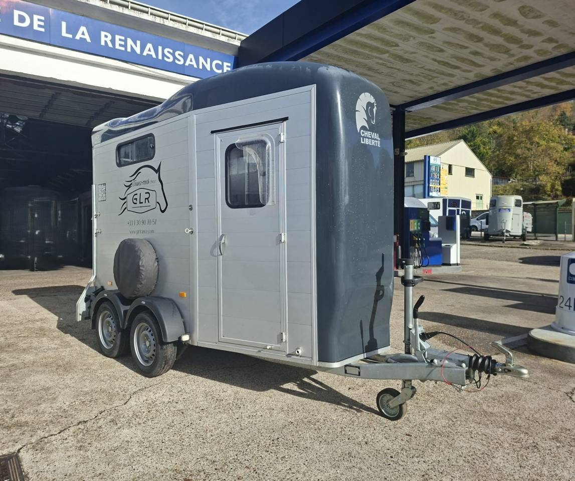 Horse trailer Cheval Liberte Touring One 1,5 Stalls 2024 Used
